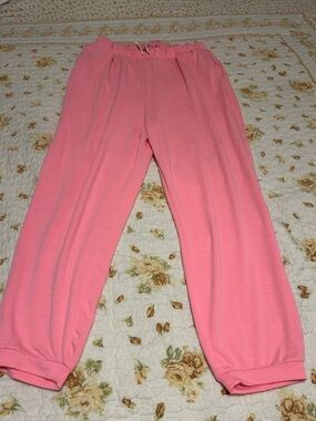Pink Elastic-Waist Cozy joggers 🏃‍♀️ GENTLY USED!